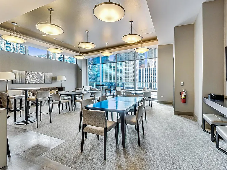 240 E Illinois St #1208 — Photo 8