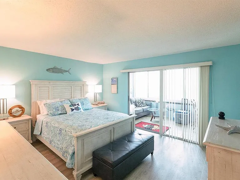 1255 E Peppertree Dr #501 — Photo 5