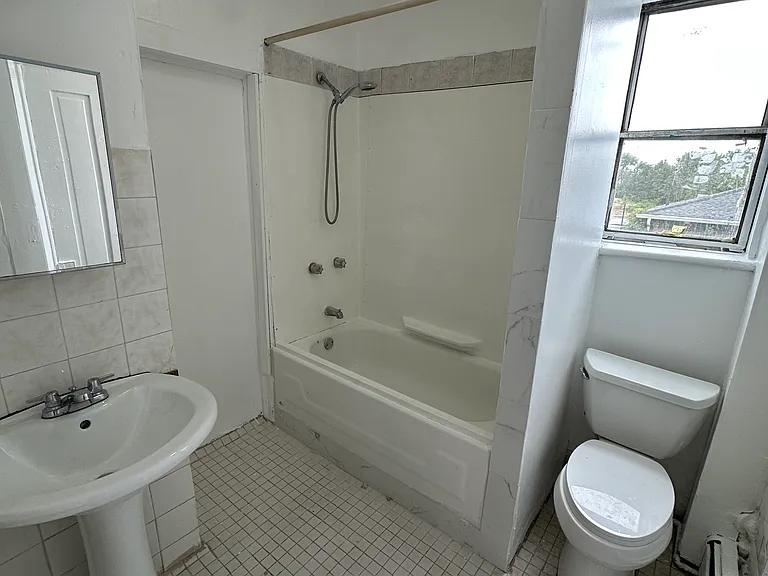 8 Garfield St #3 — Photo 8