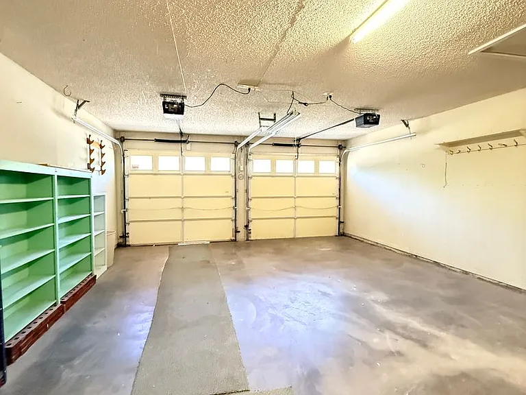 1039 Harris Ln — Photo 28