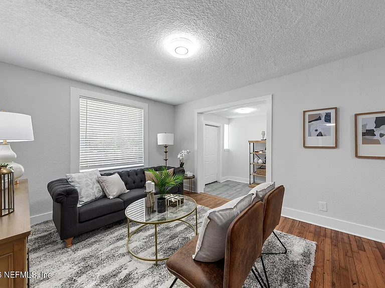 715 Ralph St — Photo 3
