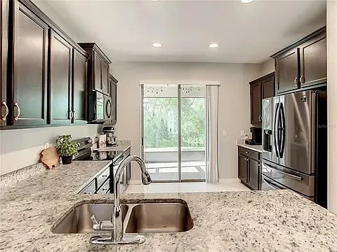6402 Yellow Buckeye Dr — Photo 8