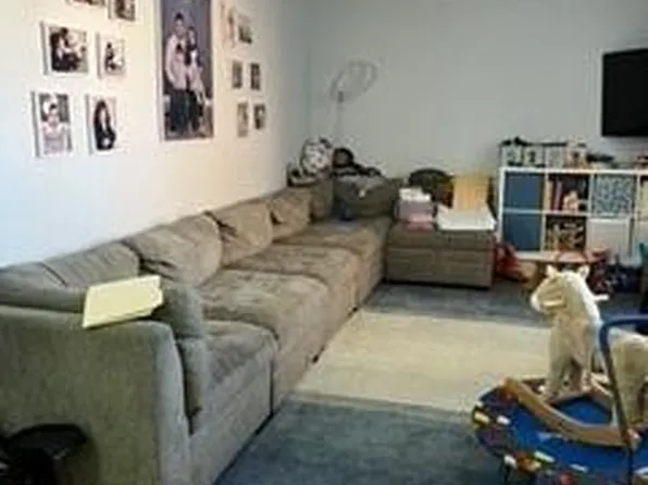 1855 East 12th Street 4M image 2 of 8