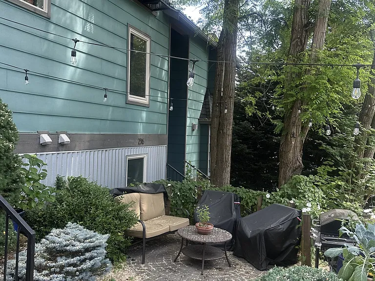 2516 E Denny Way #F — Photo 17