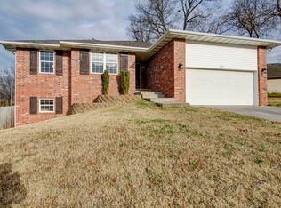 3237 S Leawood Ave, Springfield, MO 65807