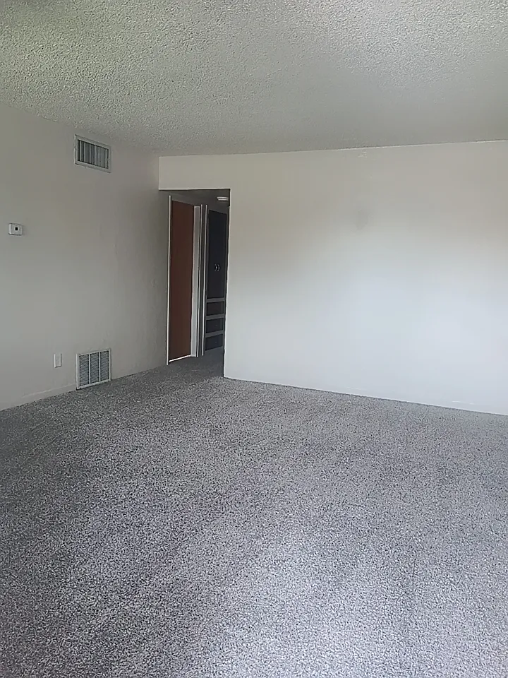 2 bed, $1,450 — Photo 4