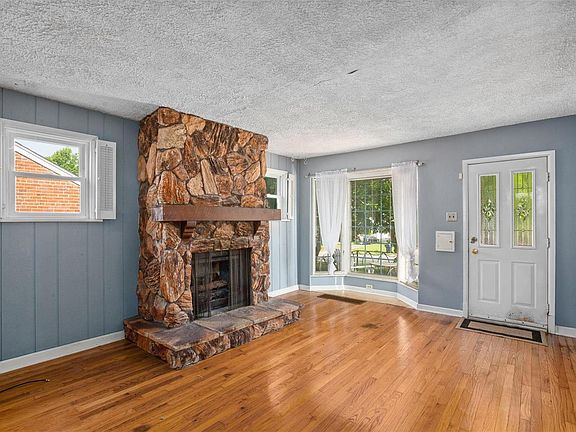 3rd image of 6506 Bradley Ave