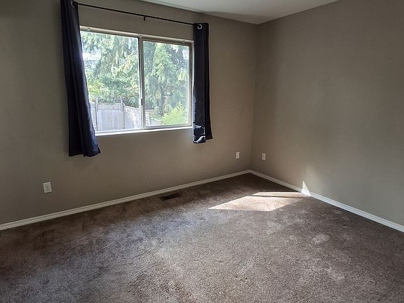 5th image of 316 60th Pl SE