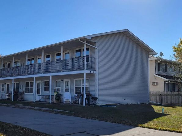 1516 6th Ave N, Grand Forks, ND 58203