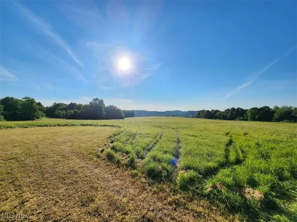 1393 S State St #13-1405, Crooksville, OH 43731