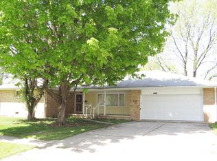 1108 Mitchem Dr, Urbana, IL