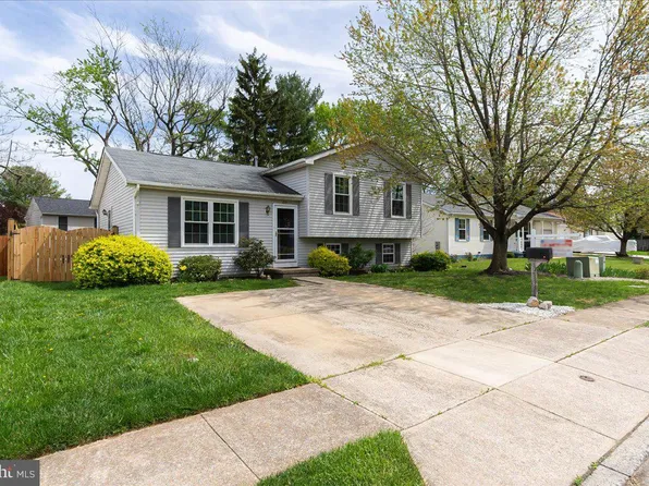 218 Lake Coventry Dr, Frederick, MD 21702