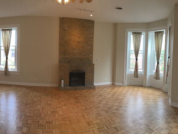 2nd image of 2222 N Sedgwick St