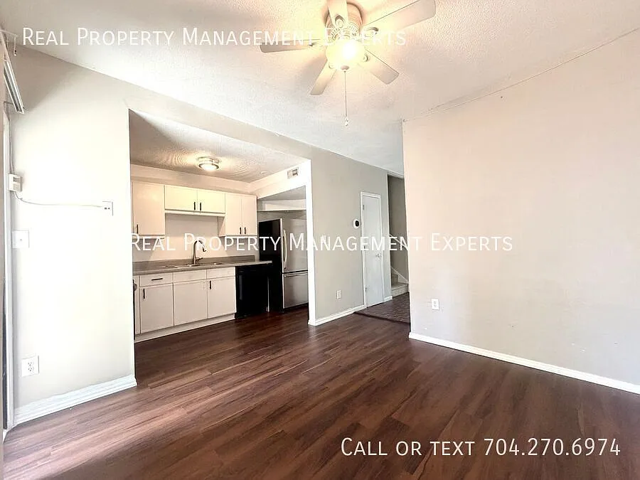 Charming 2BR/2BA Condo in the heart of Historic Fourth Ward. — Photo 4