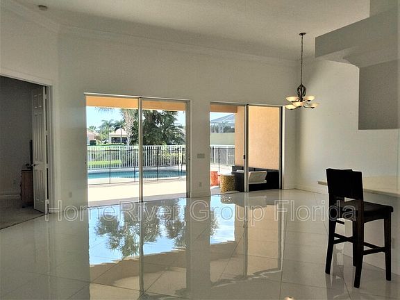 4th image of 11267 SW Olmstead Dr