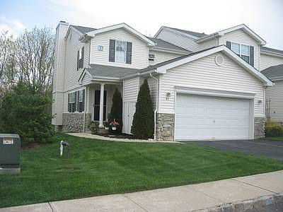 1st image of 49 Lakeview Dr #2001