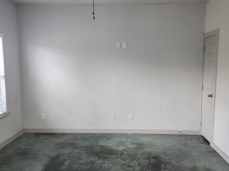 785 E Independence St #4 — Photo 5