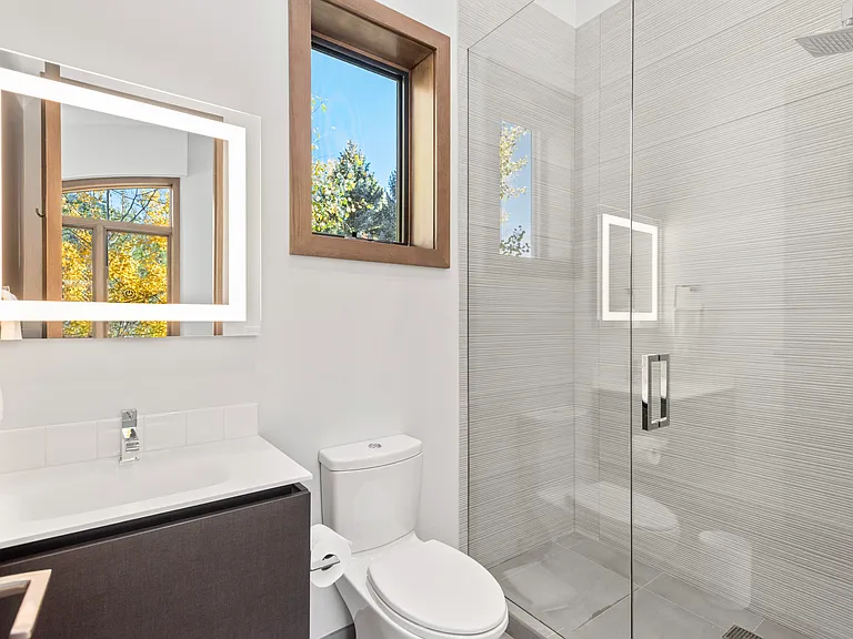 522 Spruce St #B — Photo 16