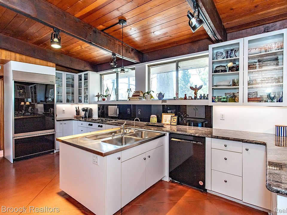 30875 Franklin Rd, photo 23