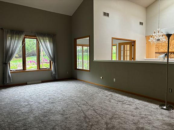 2nd image of 3705 Spring Hill Ct