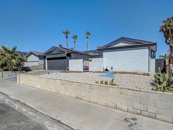 2nd image of 4526 E Viking Rd