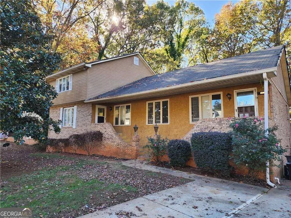 2602 Golfview Ter SE, Conyers, GA 30013
