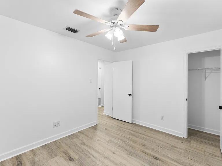 153 Richmond Rd — Photo 17