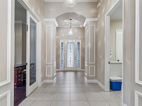 2nd image of 10911 Charmwood Dr