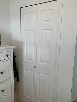 Rented by M.Grossman R.E. Management | media 9