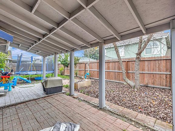 5th image of 8933 Lost Meadow Ln
