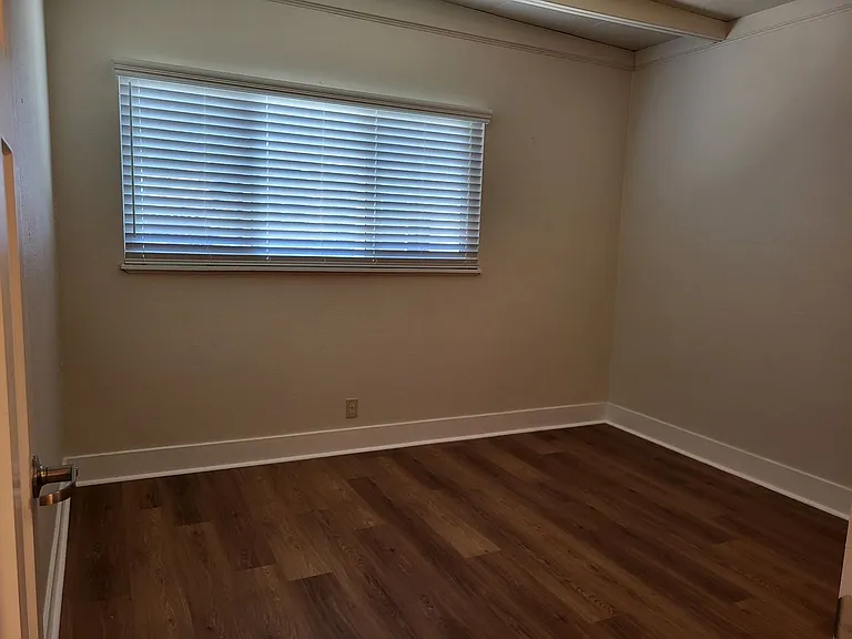 300 Utah St — Photo 20