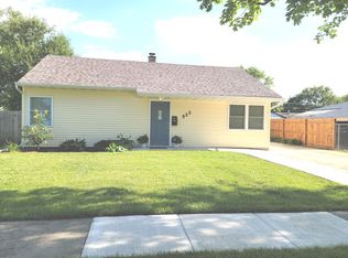 522 E Stimmel St, West Chicago, IL 60185