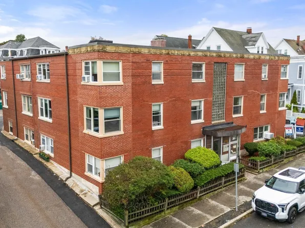 30 Ocean St APT 4, Lynn, MA 01902