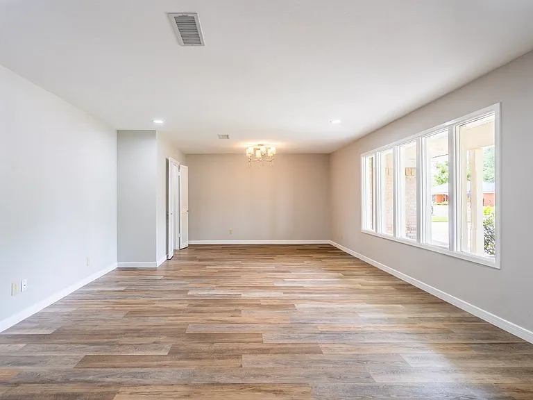 2809 Marmon Dr — Photo 6