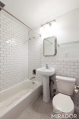 Rented by Mirador Real Estate | media 3