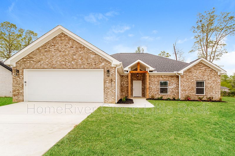 1st image of 4560 Western Woods Dr