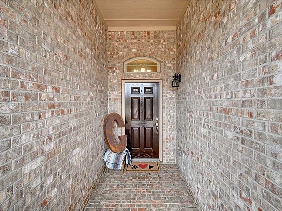 2nd image of 10820 Ersebrook Ct