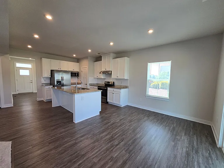 230 Green Lake Rd — Photo 6