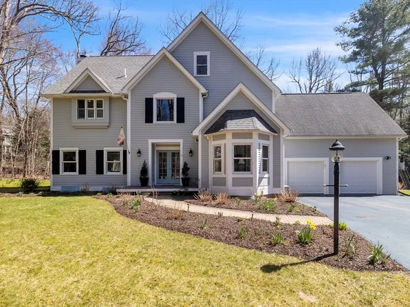 55 Woodlot Rd, Amherst, MA 01002