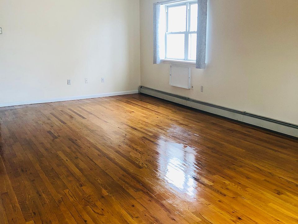 1st image of 634 Logan Ave #2