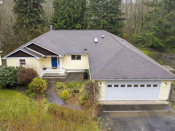3rd image of 565 McAdams Rd E