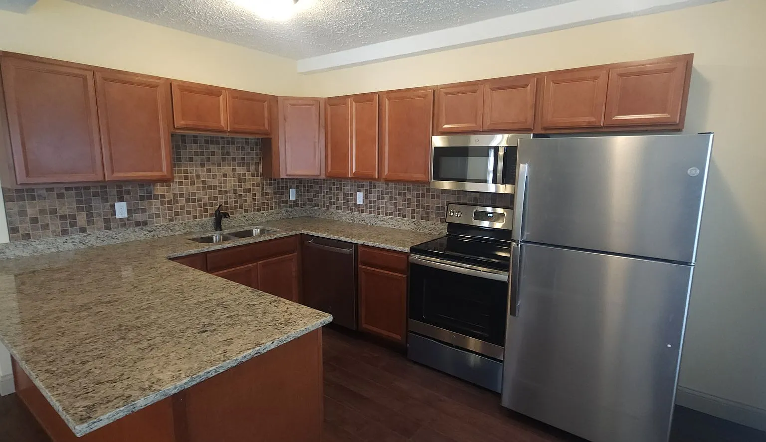 1416 E State St Apartments — Photo 1