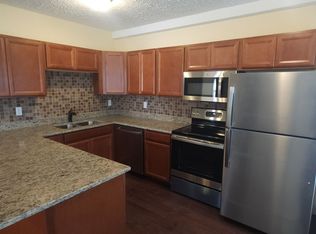 1416 E State St Apartments, Rockford, IL 61104