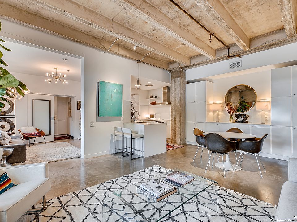 1st image of 1115 S Alamo #2203