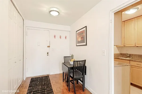 Sold by HomeDax Real Estate | media 20