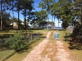 2nd image of 10/109 E Bay Blvd