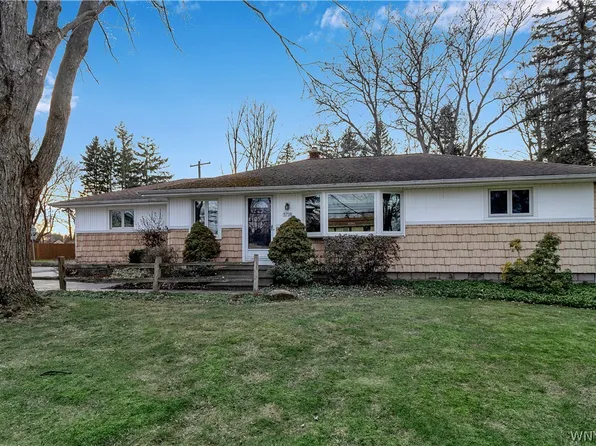 5738 Locust Street Ext, Lockport, NY 14094