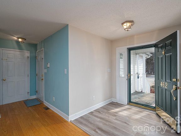 3rd image of 462 Cress Loop Rd