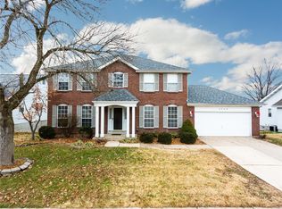 2729 Towne Crest Dr, Saint Louis, MO 63129