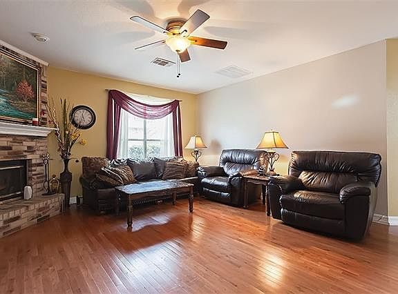 3rd image of 507 Quail Hollow Dr